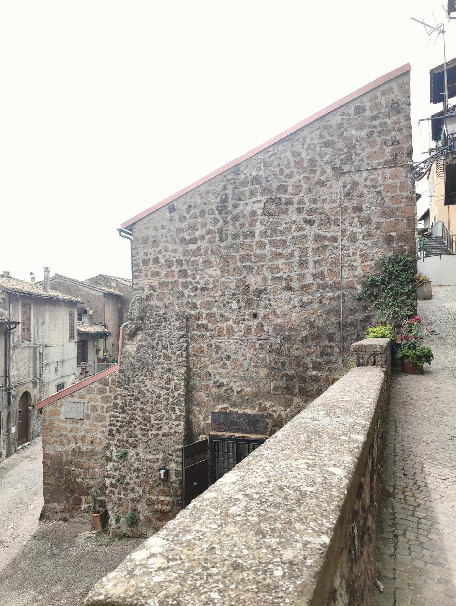 Maestosa Roccaforte Dei Principi, 3 Piani Tutti Per Voi! 苏特里 外观 照片