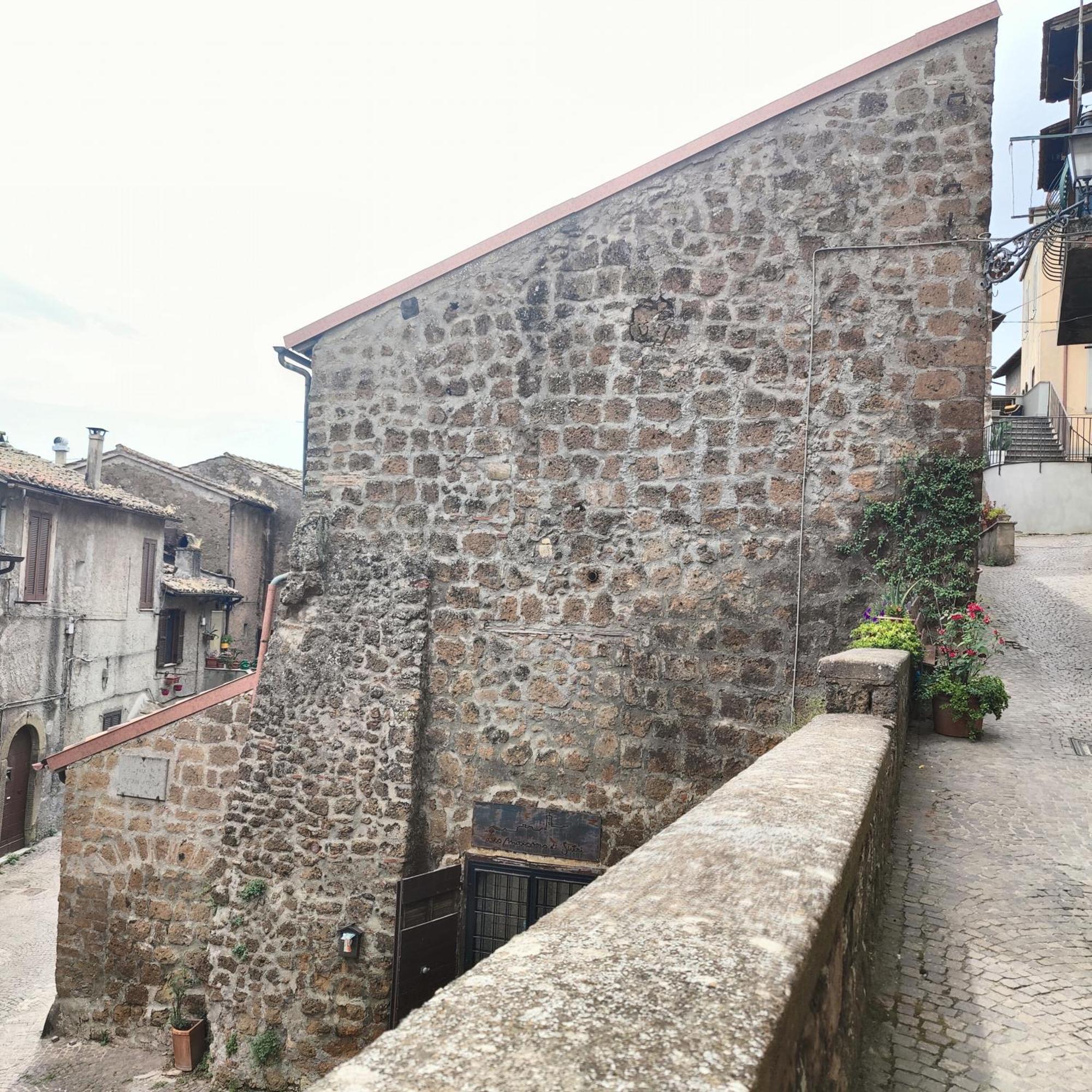 Maestosa Roccaforte Dei Principi, 3 Piani Tutti Per Voi! 苏特里 外观 照片