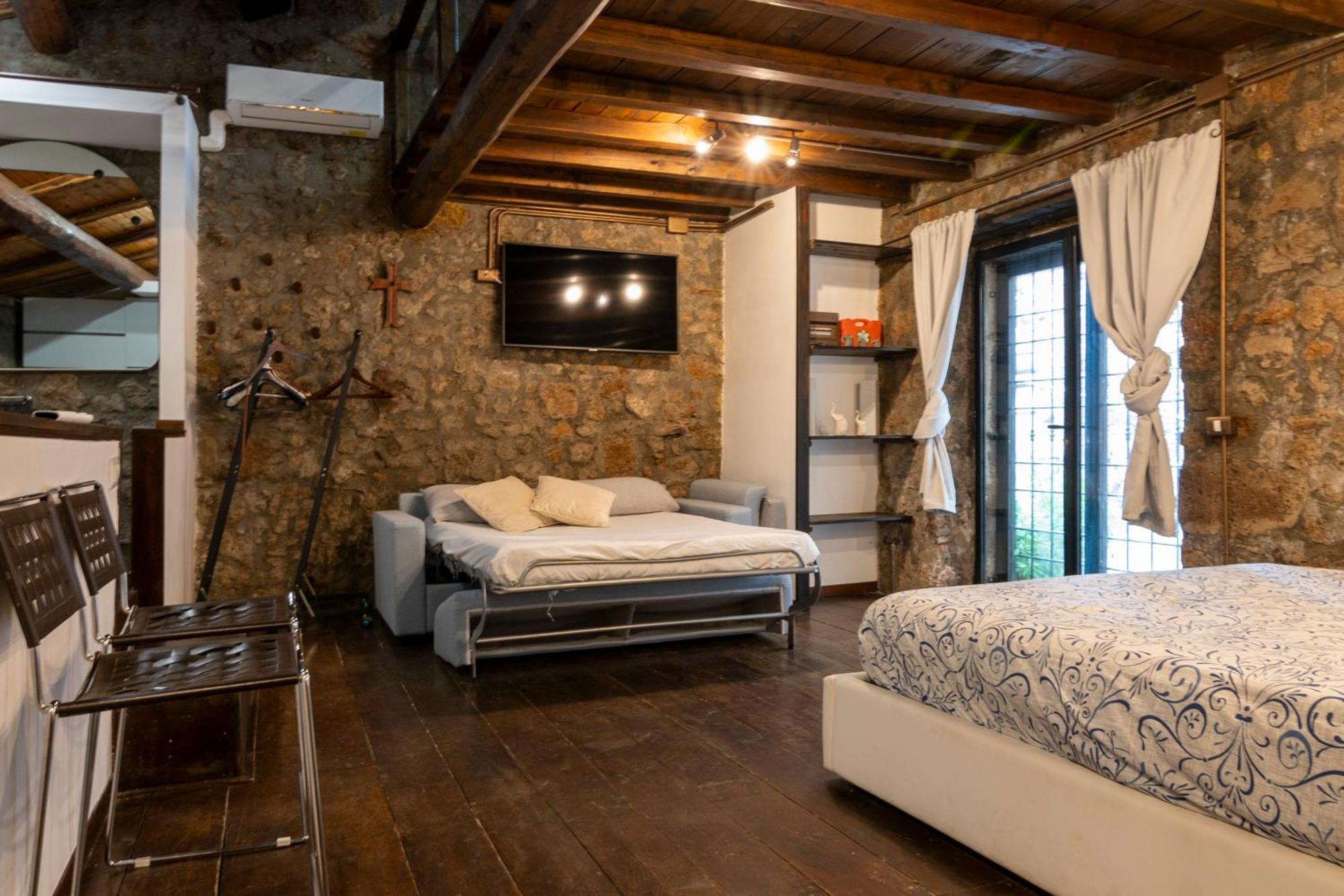 Maestosa Roccaforte Dei Principi, 3 Piani Tutti Per Voi! 苏特里 外观 照片