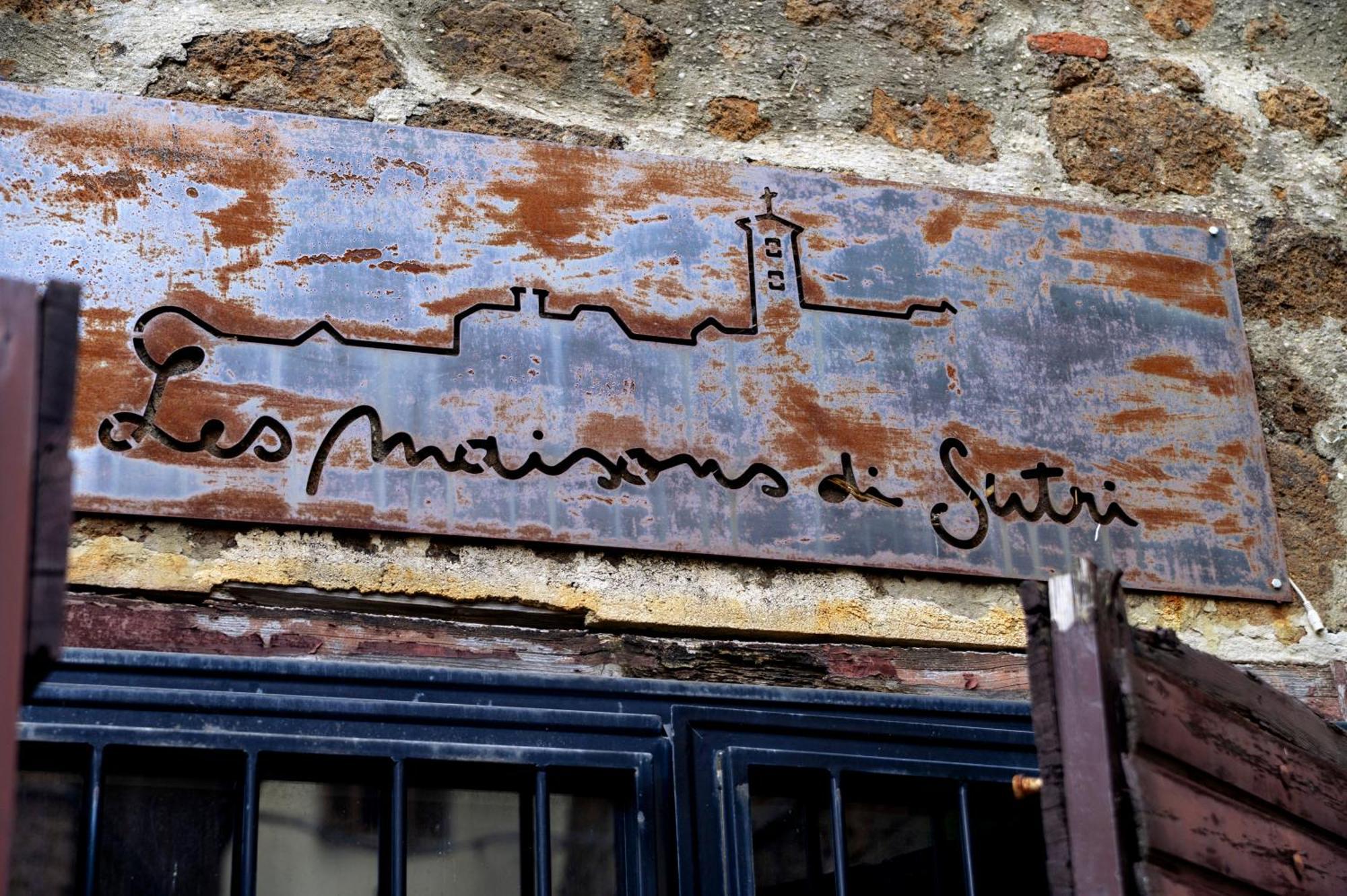 Maestosa Roccaforte Dei Principi, 3 Piani Tutti Per Voi! 苏特里 外观 照片